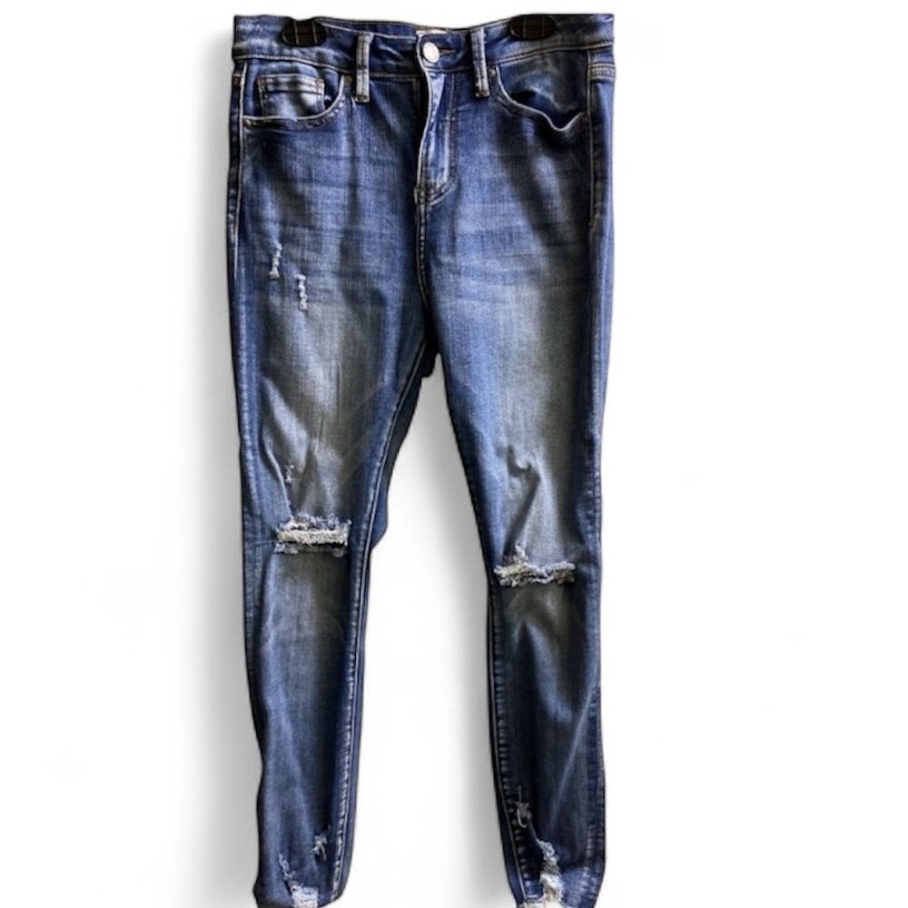 ⭐️ 3/$15 • Simple Society• Distressed• Skinny• Denim